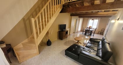 Country house sleeps 10