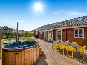 Outdoor dining - "Gunwald" - 1km to the fjord by Interhome (Hemmet)