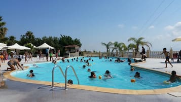 Seasonal outdoor pool