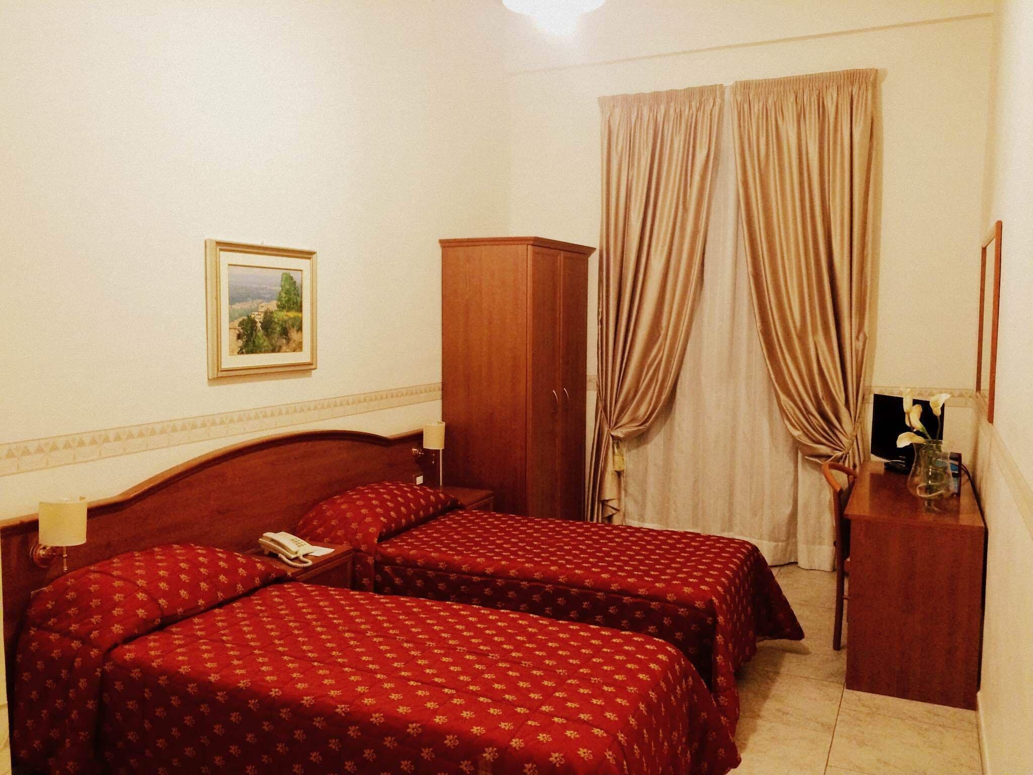 Standard Room, Balcony, Garden View | In-room safe, desk, free WiFi, bed sheets