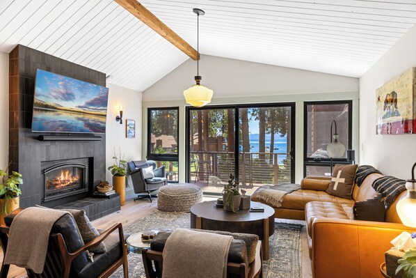 Smart TV, fireplace, stereo