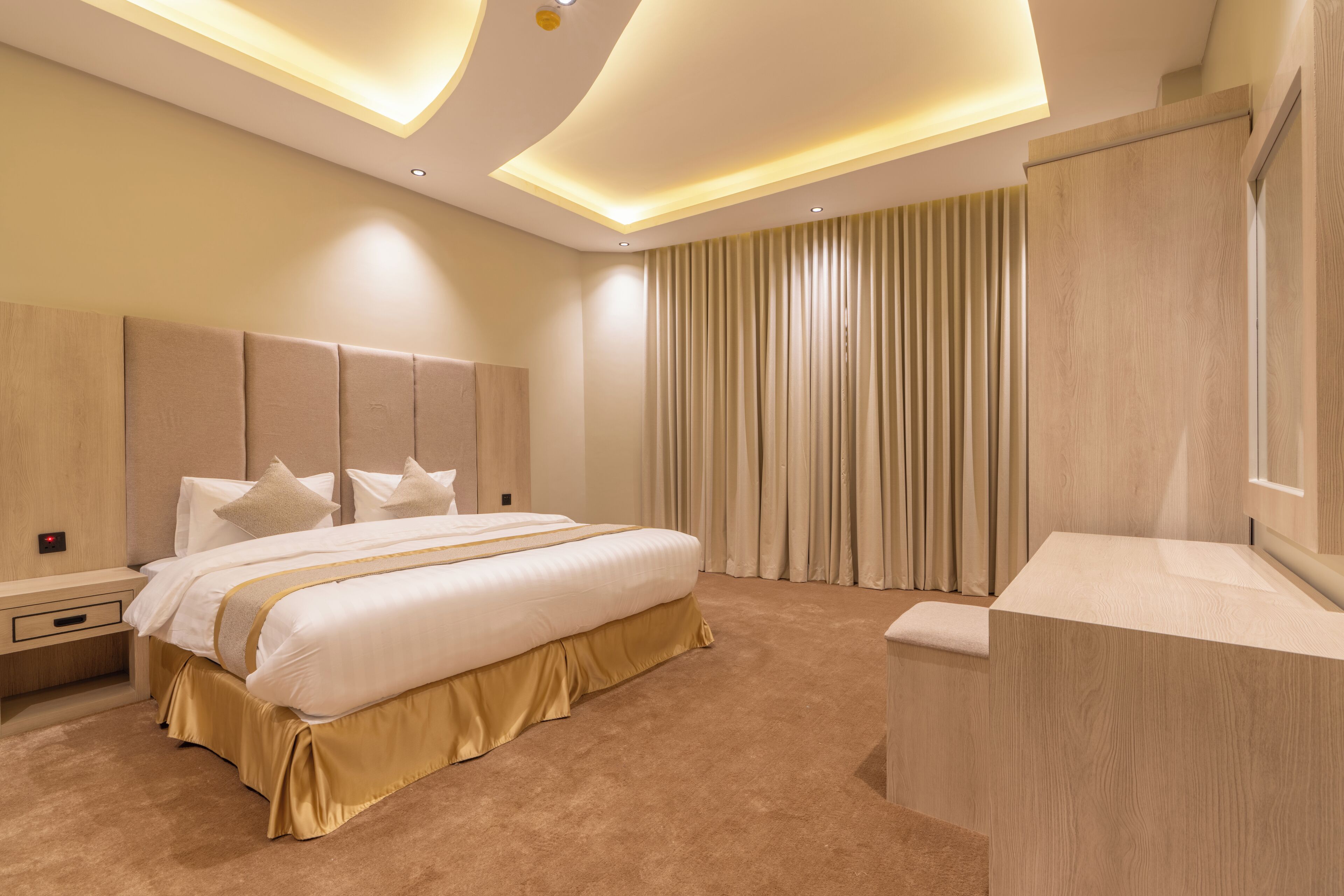 Deluxe dubbelrum eller tvåbäddsrum | Ljudisolering, strykjärn/strykbräda och gratis wi-fi