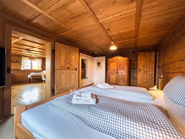 2 bedrooms, free WiFi, bed sheets - Vacation apartment Voralpenidylle (Oberstaufen)