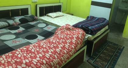 9-room hotel in fabulous SPN with AC, WiFi, fitness room