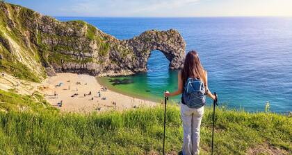 Situated within a short drive to Poole or Bournemouth