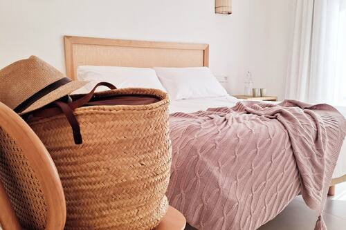 Basic Room, Mountain View | Free WiFi