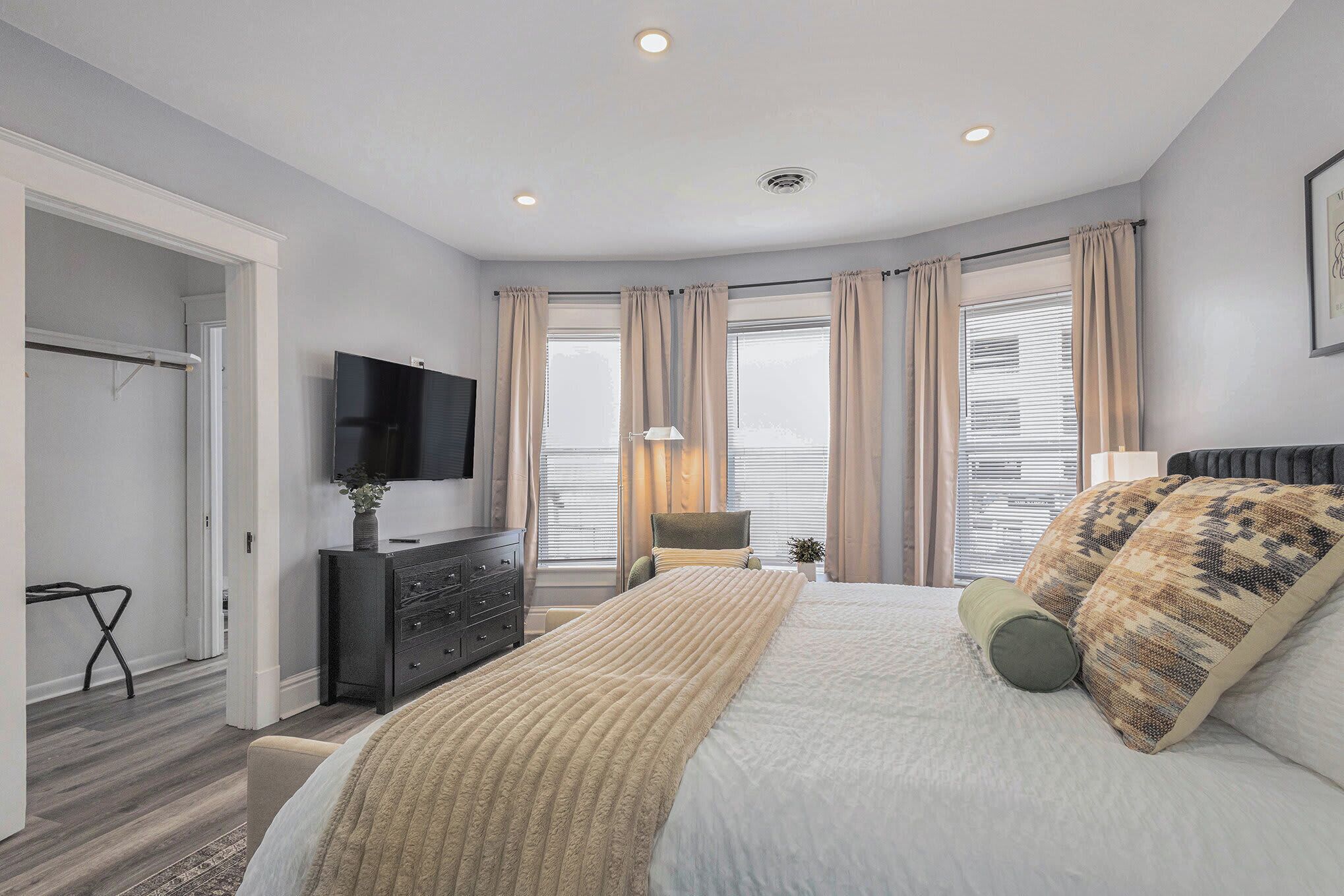 1 bedroom, iron/ironing board, WiFi, bed sheets