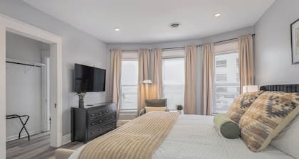 Remodeled, Washer, Dryer, Mins to Beach & Downtown