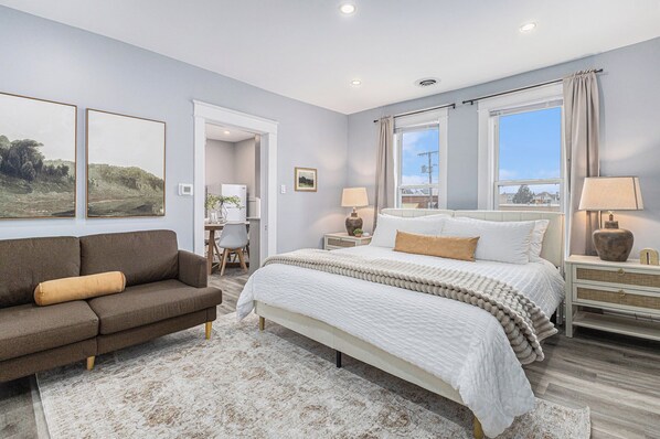 1 bedroom, iron/ironing board, WiFi, bed sheets