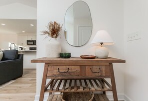 Interior - Holly Ridge Hideaway (Holly Ridge)