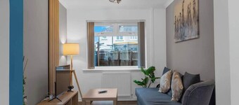 Vacant Nests | The Grampian | Free Parking