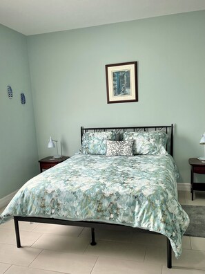 1 chambre, bureau, fer et planche à repasser, Wi-Fi gratuit