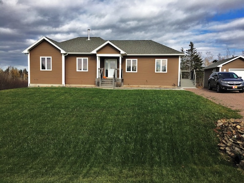 Quiet Apartment in Town Limits with Country Views