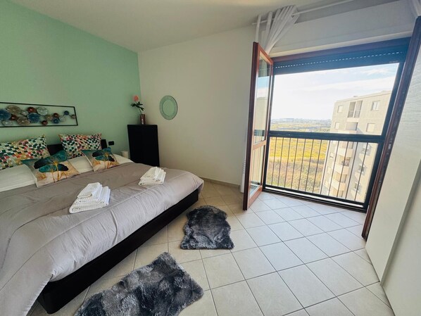 1 chambre, coffres-forts dans les chambres, bureau