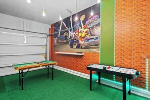 Games room - 2330 Amazing house 6/5 W/Pool Solara Resort (Kissimmee)