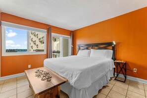 2 多间卧室、熨斗/熨衣板、上网接入、床单