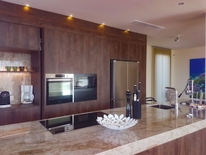 Private kitchen - Villa's Andaluz Getaway (AN)