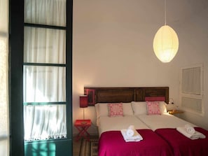 2 habitaciones, wifi gratis y ropa de cama 