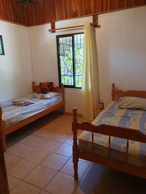 2 chambres, bureau, fer et planche à repasser, Wi-Fi