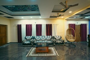 Sala de estar en el lobby