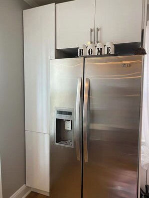 Interior - Charming 2BR house w AC, WiFi just 5 MIN from LGA and 17 MIN to JKF (Queens)