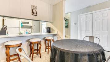 Apartemen (2 Bedrooms) | Interior