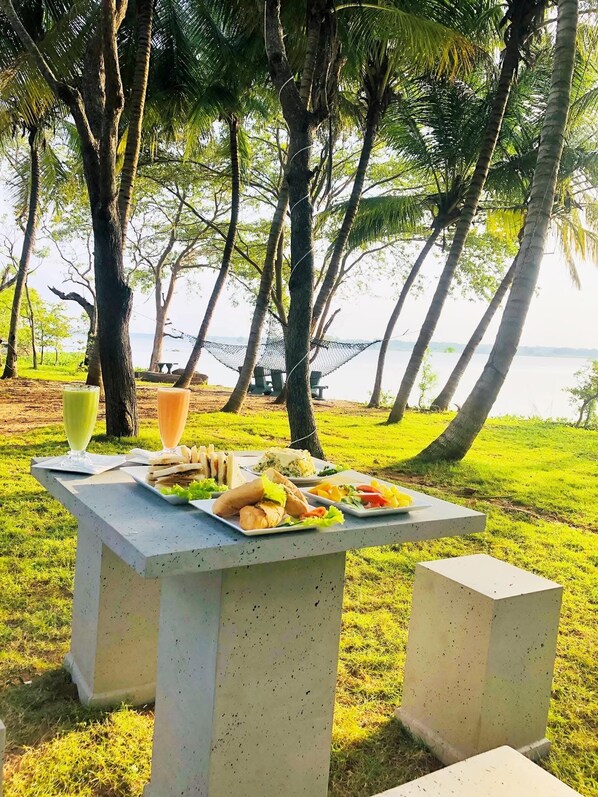 Dagelijks lokaal ontbijt inbegrepen