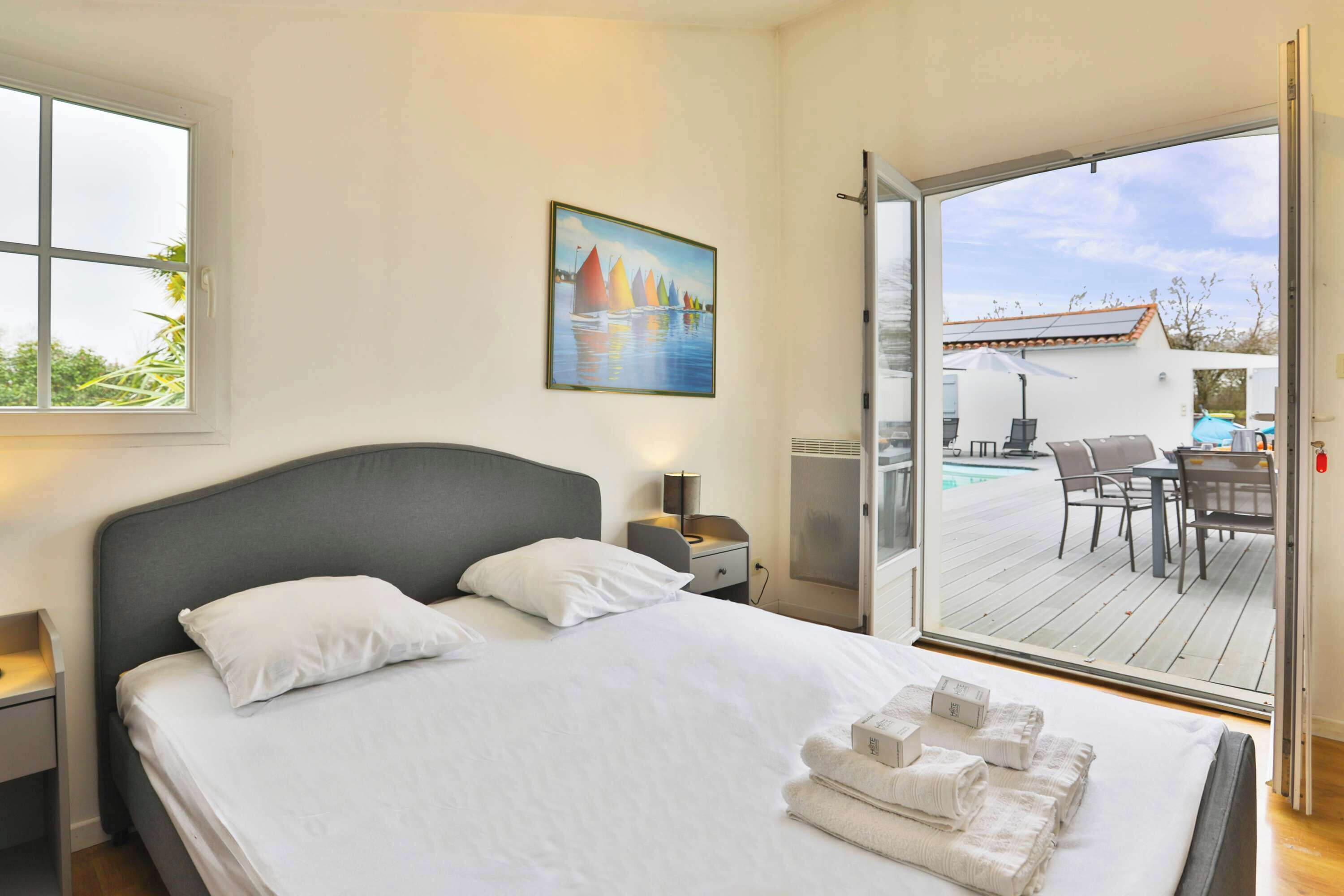 4 chambres, fer et planche à repasser, Wi-Fi, draps fournis