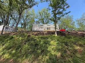 Property grounds - If you”re looking for that perfect weekend get away, you just found it! (Fries)