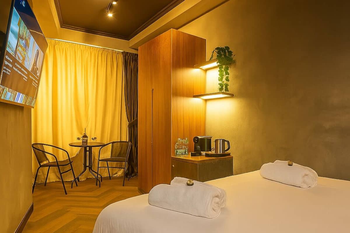 Comfort Double Room | 1 bedroom, premium bedding, down comforters, minibar