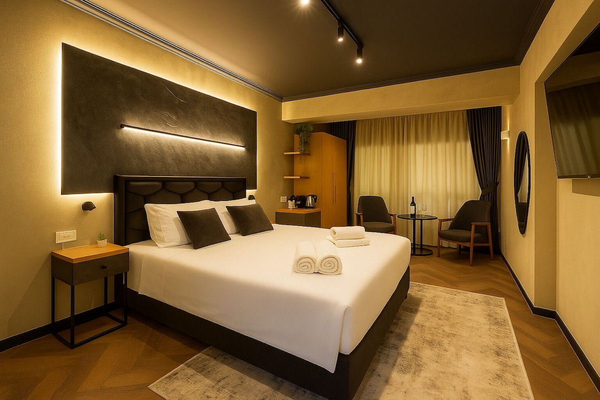 Habitación doble Elite | 1 habitación, ropa de cama hipoalergénica, edredón y minibar