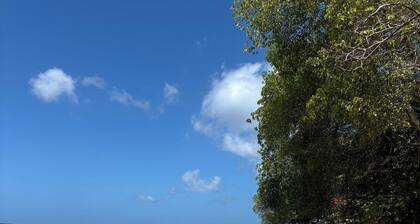 Palm Cottage - Sunset Crest, close to the beach and swimming pool