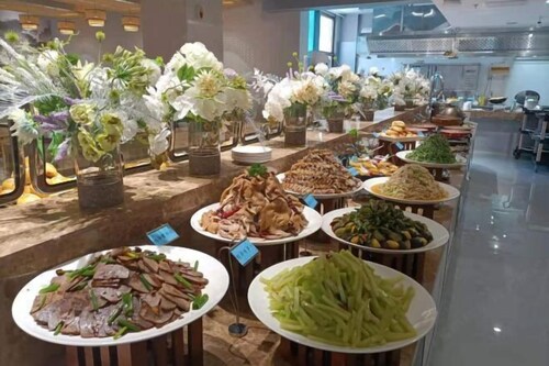 Pingdingshan Runzeyuan Shenma Hotel