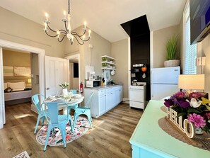 Fridge, microwave, oven, stovetop - Midtown Whimsical Apartment 1 Block To River- Walk To Restaurants! (Harrisburg)