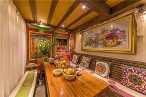 Unclassified image, 4 of 36, button - Lijiang Sifang Inn (Lijiang)
