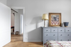 3 bedrooms, in-room safe, desk, iron/ironing board - Dimora San Donato - Elegant Attic with panoramic terrace (Casole d'Elsa)