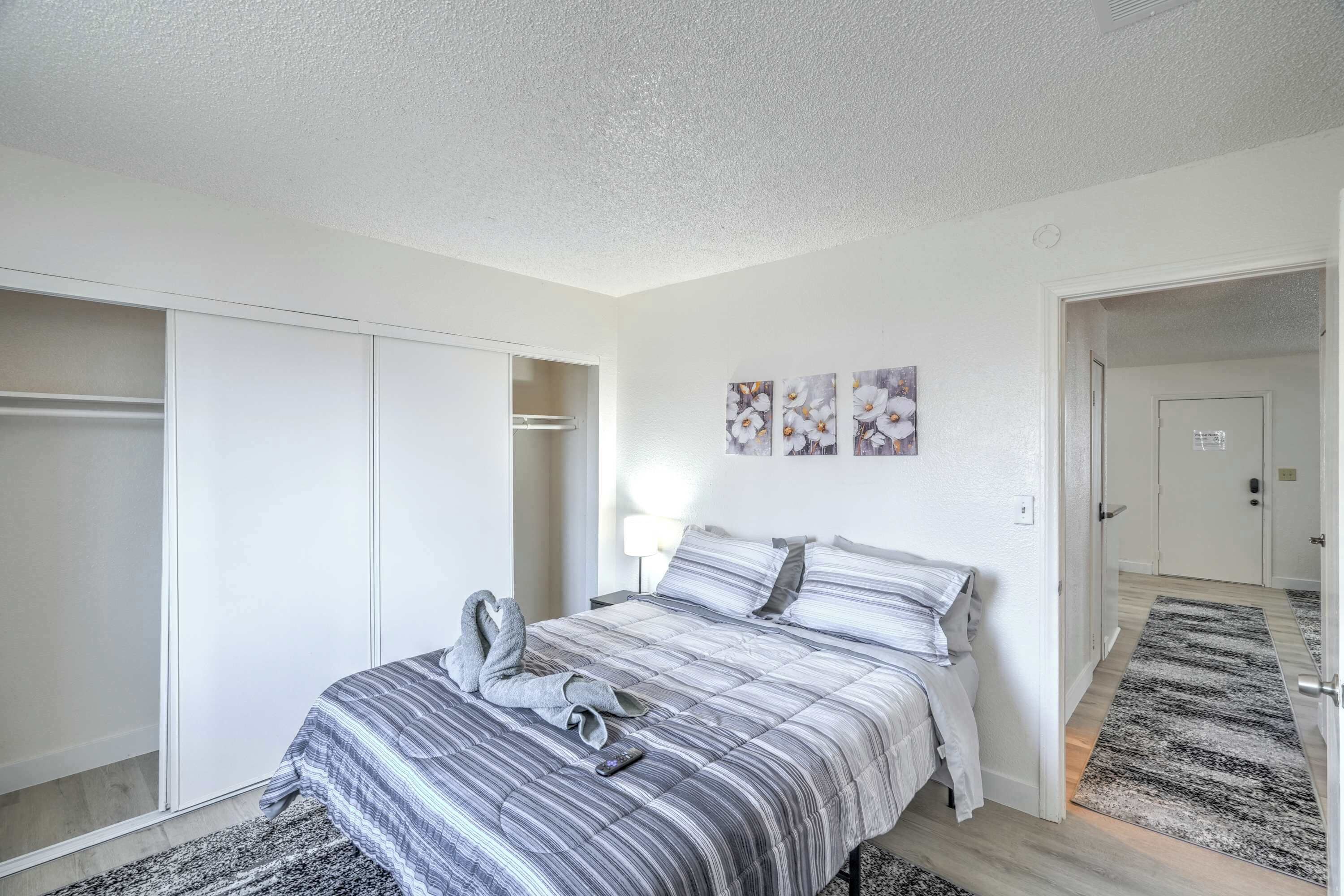 2 soverom, skrivebord, strykejern/-brett og wi-fi (inkludert)