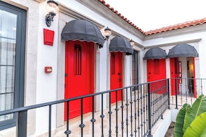 Chambre Deluxe | Vue sur la cour