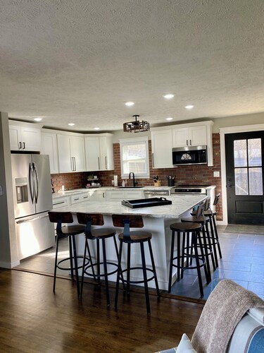 The Pool House,   3-bedroom home in Marshall,  backyard inground swimming pool