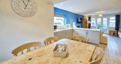 Host & Stay | Kittling Nook