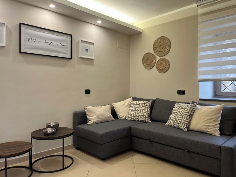 Vacation With Family Or Friends In Pompeii In Apartment With Garden And Parking Space - Pompei