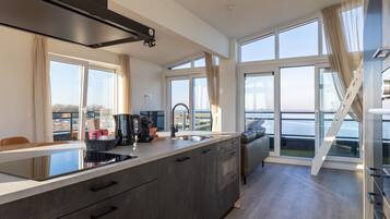 Apartment | Dapur peribadi | Kerusi tinggi