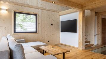Chalet | Living area