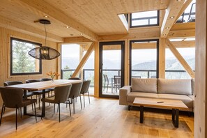 Chalet | Interior