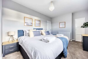 2 bedrooms, iron/ironing board, WiFi, bed sheets