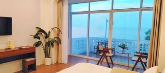 Oriental Erlihai Youth Hostel