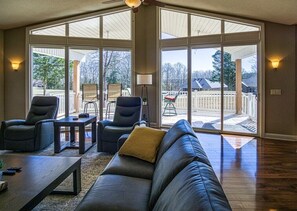TV