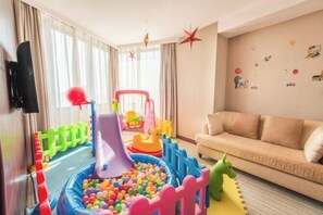 Cots/infant beds - Grace Hotel (Suzhou)