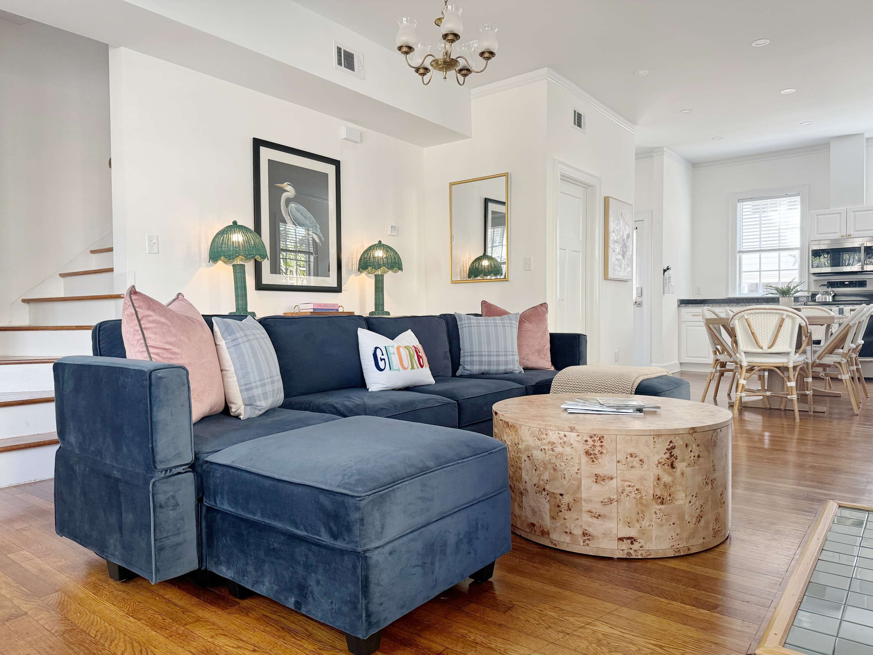 Smart TV, fireplace, books, offices