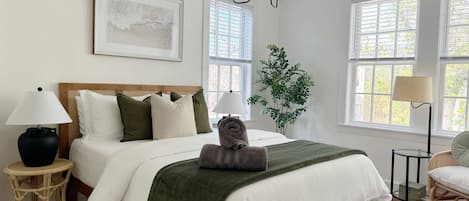 3 habitaciones, tabla de planchar con plancha, cuna de viaje y wifi